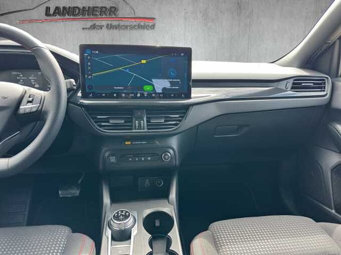Ford Focus Turnier ST-Line / Navi mit Farbedisplay/Kamera