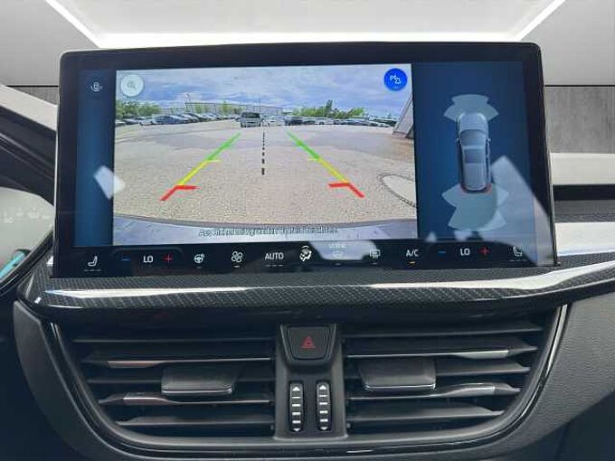 Ford Focus Turnier ST-Line / Navi mit Farbedisplay/Kamera