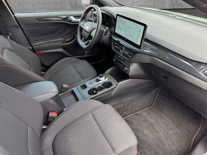 Ford Focus Turnier  ST-Line //Winterpaket /Navi/Kamera