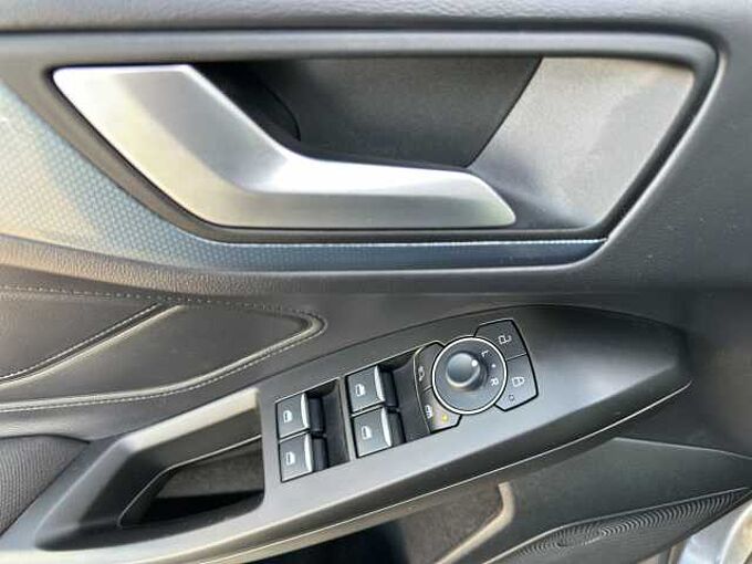 Ford Focus Turnier Active 1.5 EcoBlue //Navi/LED/Kamera