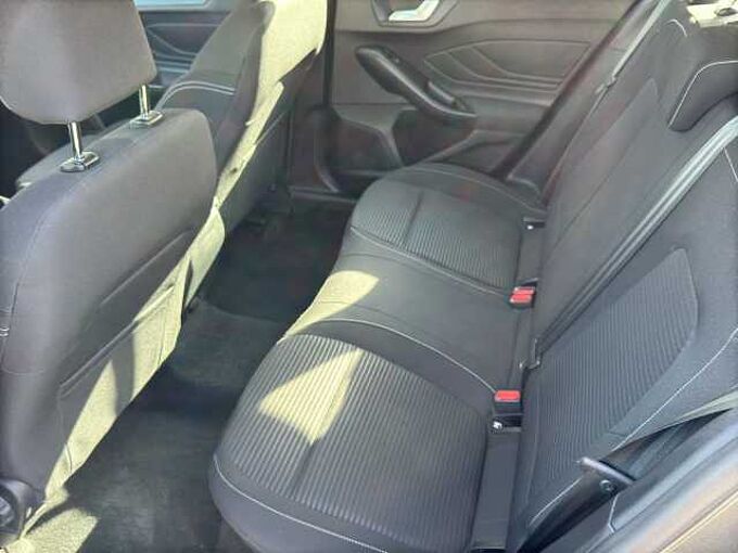 Ford Focus Turnier Active 1.5 EcoBlue Navi/LED/Kamera