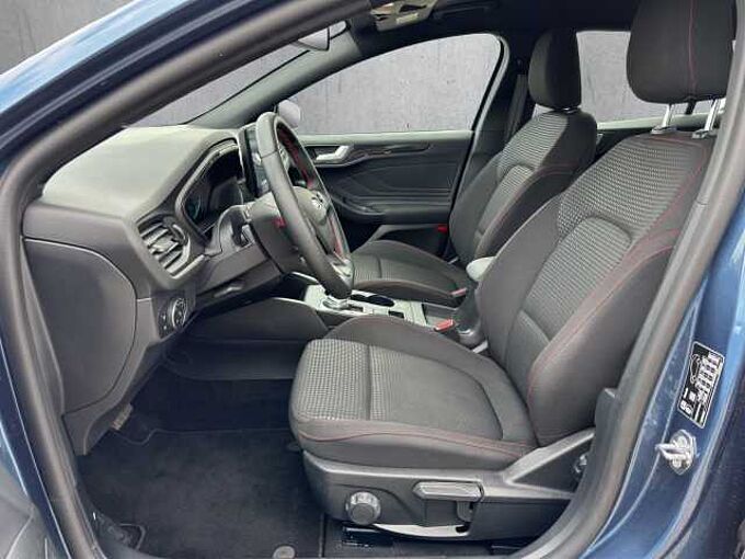 Ford Focus ST Line //Navi/LED/Kamera