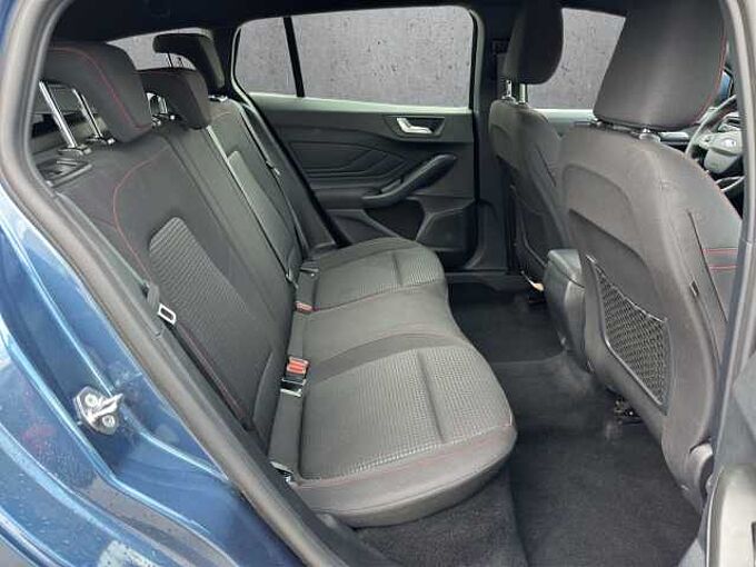 Ford Focus ST Line //Navi/LED/Kamera