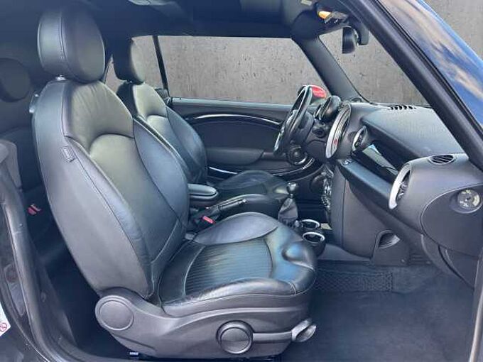 MINI Cooper S Cabrio *NAVI*XENON*SHZ*ALU**Harman-Sound*