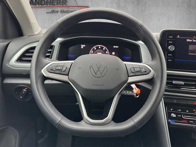 Volkswagen T-Roc Navi/PDC vo+hi/ALU.....