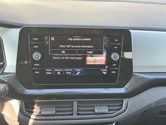 Volkswagen T-Cross 1.0 TSI //LED/Sitzheizung/Keyless