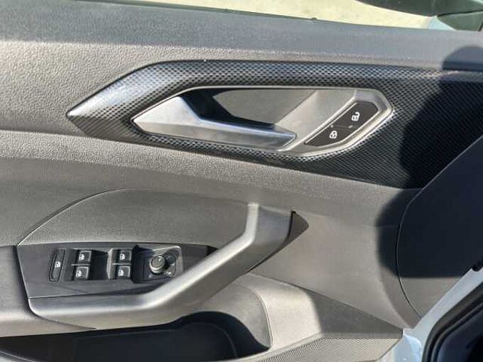 Volkswagen T-Cross 1.0 TSI //LED/Sitzheizung/Keyless