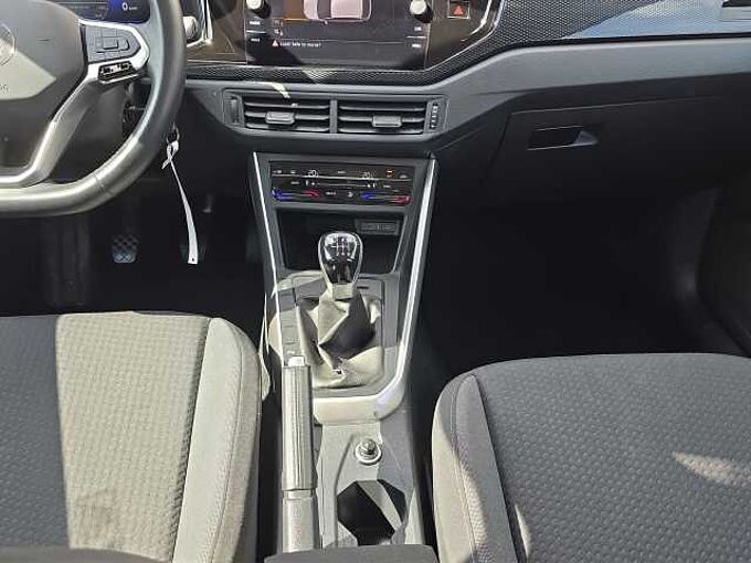 Volkswagen Taigo 1.0 TSI Life  //LED/Navi / PDC 