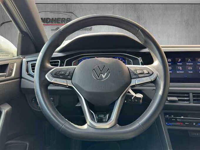 Volkswagen Taigo 1.0 TSI R-Line  //LED/PDC/Panorama 