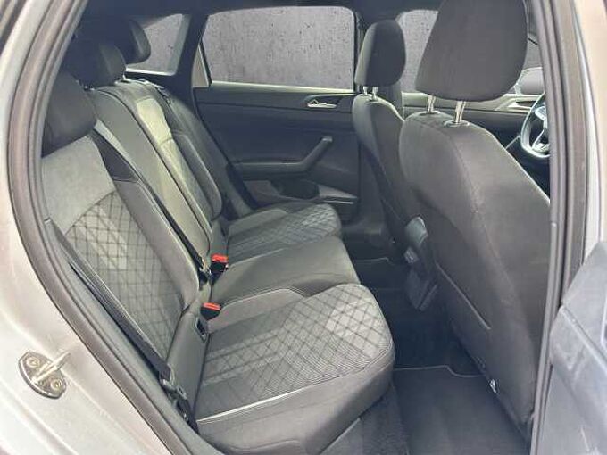Volkswagen Taigo 1.0 TSI R-Line  //LED/PDC/Panorama 