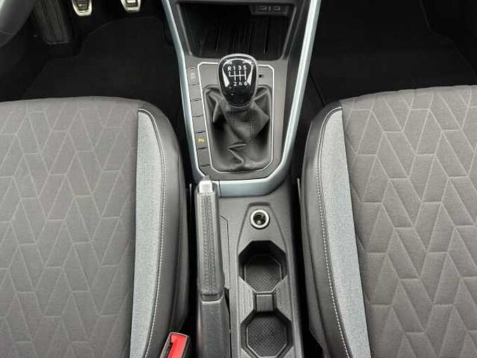 Volkswagen Taigo 1.0 TSI GOAL //LED/Sitzheizung/ PDC