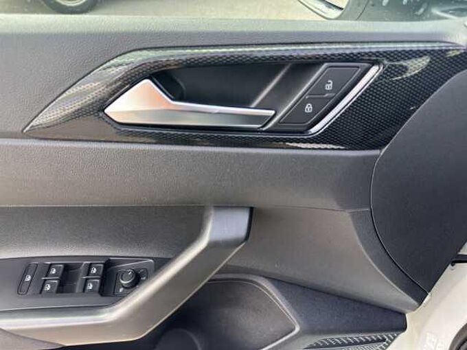 Volkswagen Taigo 1.0 TSI Life //LED/Sitzheizung/PDC