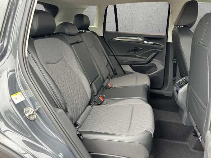 Volkswagen Tiguan 2.0 TDI Life //AHK/LED/Winterpaket /elektr. Heckklappe