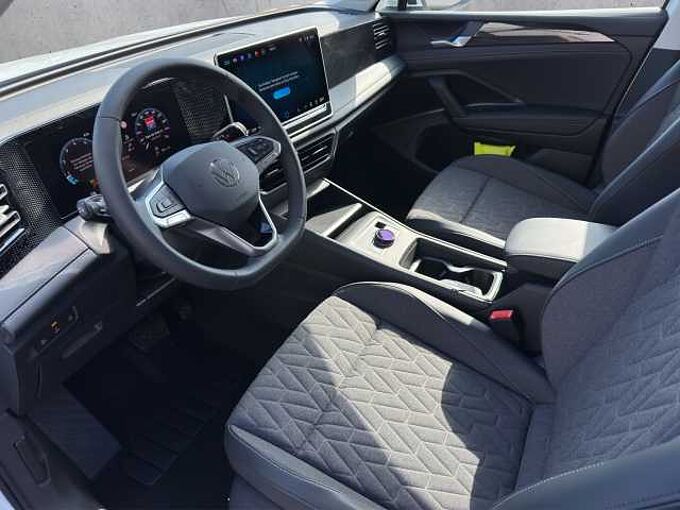Volkswagen Tiguan 1.5 TSI Life // AHK/Navi/Winterpaket /elektr. Heckklappe