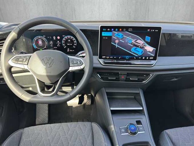Volkswagen Tiguan 2.0 TDI Life //Pano/AHK/LED/Winterpaket /elektr. Heckklappe