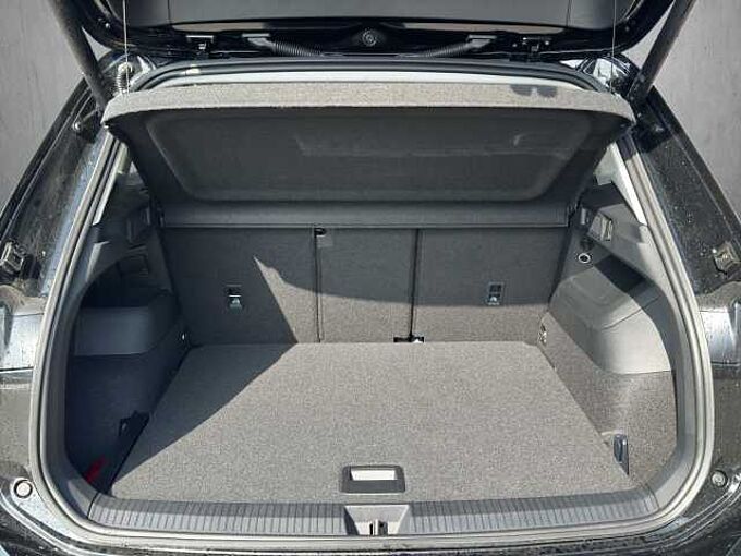 Volkswagen Tiguan 2.0 TDI Life //Pano/AHK/LED/Winterpaket /elektr. Heckklappe