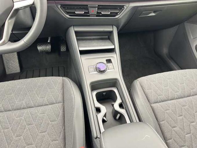 Volkswagen Tiguan 2.0 TDI Life //Pano/AHK/LED/Winterpaket /elektr. Heckklappe