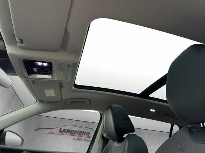 Volkswagen Tiguan 2.0 TDI Life //Pano/AHK/LED/Winterpaket /elektr. Heckklappe