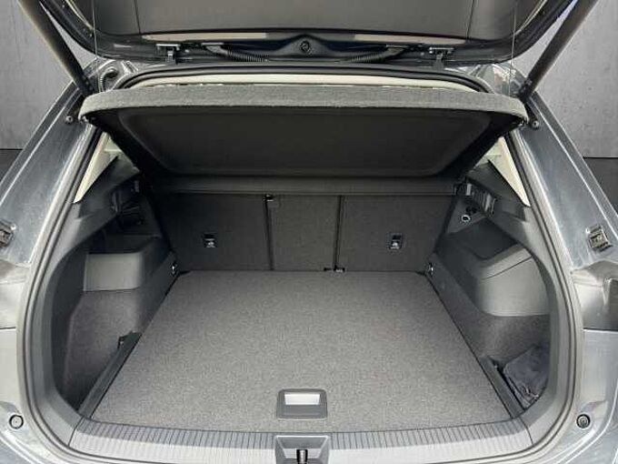 Volkswagen Tiguan 2.0 TDI Life //Pano/AHK/LED/Winterpaket /elektr. Heckklappe