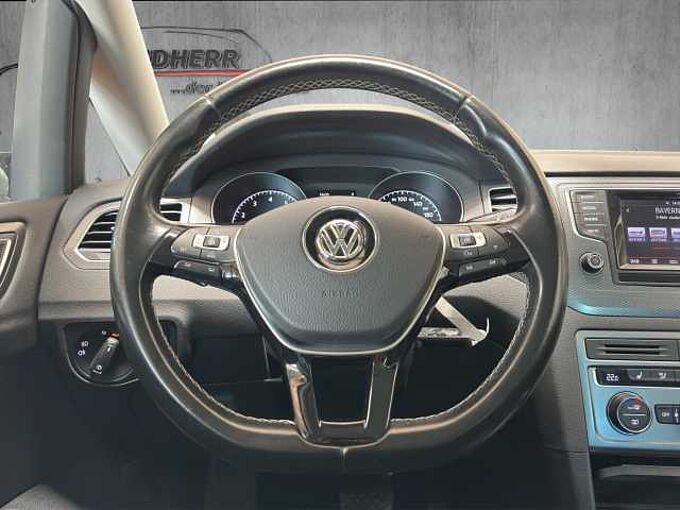 Volkswagen Golf Sportsvan Lounge*AHK*SHZ*PDC*Tempomat*Alufelgen*