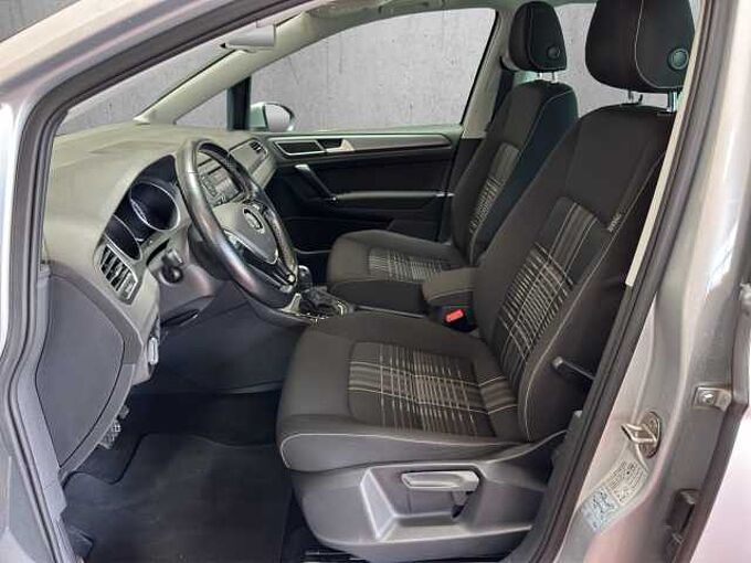 Volkswagen Golf Sportsvan Lounge*AHK*SHZ*PDC*Tempomat*Alufelgen*