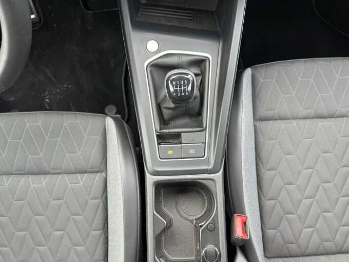 Volkswagen Golf 1.5 Goal SHZ/LHZ/Navi