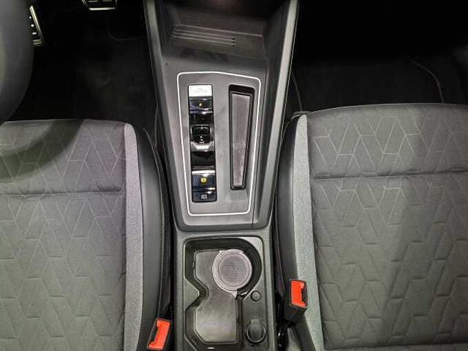 Volkswagen Golf 1.5 eTSI Goal //LED/SHZ/Navi