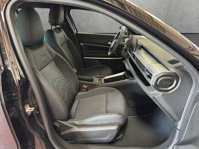 Jeep Avenger 1.2 Hybrid Summit //LED/Sitzheizung/Kamera