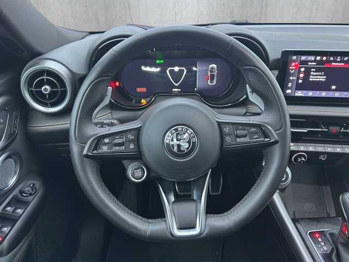 Alfa Romeo Tonale 1.5 Veloce 360&deg; Kamera/Navigationssystem