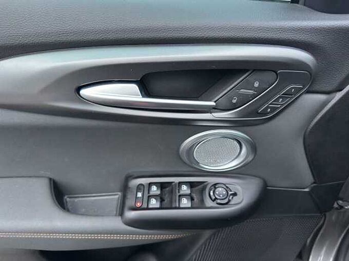 Alfa Romeo Tonale 1.5 Veloce 360&deg; Kamera/Navigationssystem