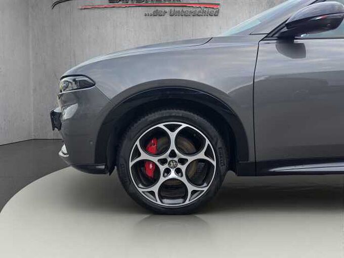 Alfa Romeo Tonale 1.5 Veloce 360&deg; Kamera/Navigationssystem