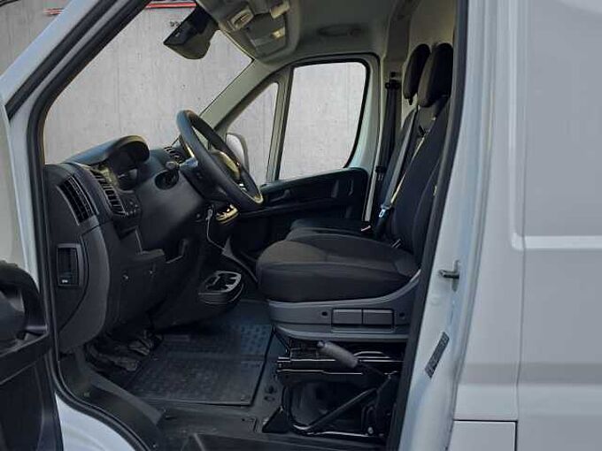 Fiat Ducato Kasten 35 L3H2 //Kamera/PDC /Navi